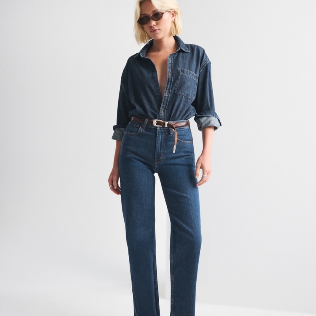 Abercrombie & Fitch - The 90s Relaxed Jean - High Rise - 14l - Like New